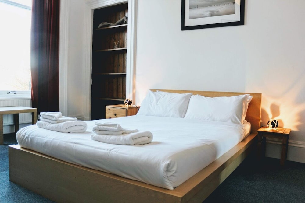 Traditional Apartment oer the Meadows