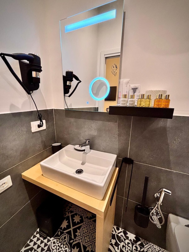 Le vie di San Pietro guest house