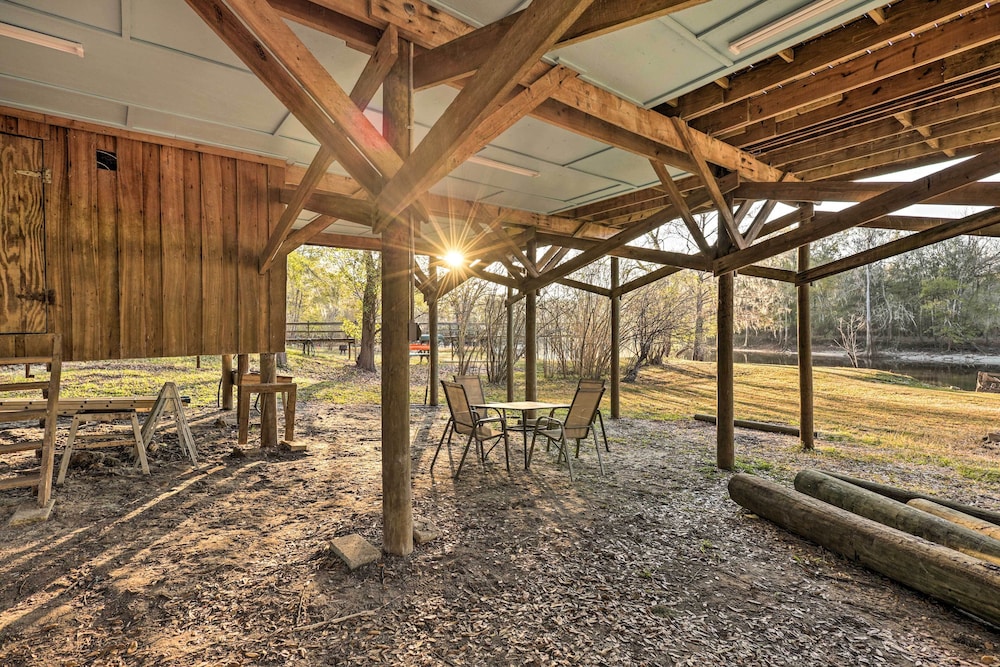 Renovated Fort White Retreat w/ River Access! - Property Image 13