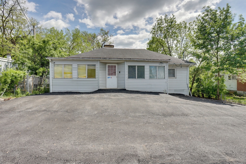 9 Mi to Hersheypark: Spacious Home w/ Deck