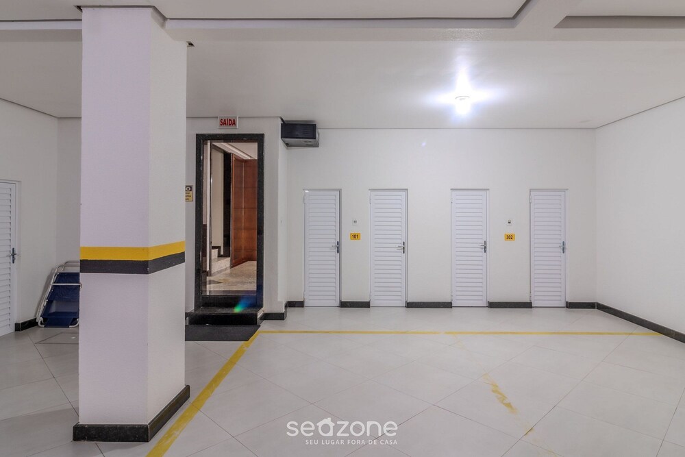 3BR Seafront apt w/ BBQ in Itapema Con0101