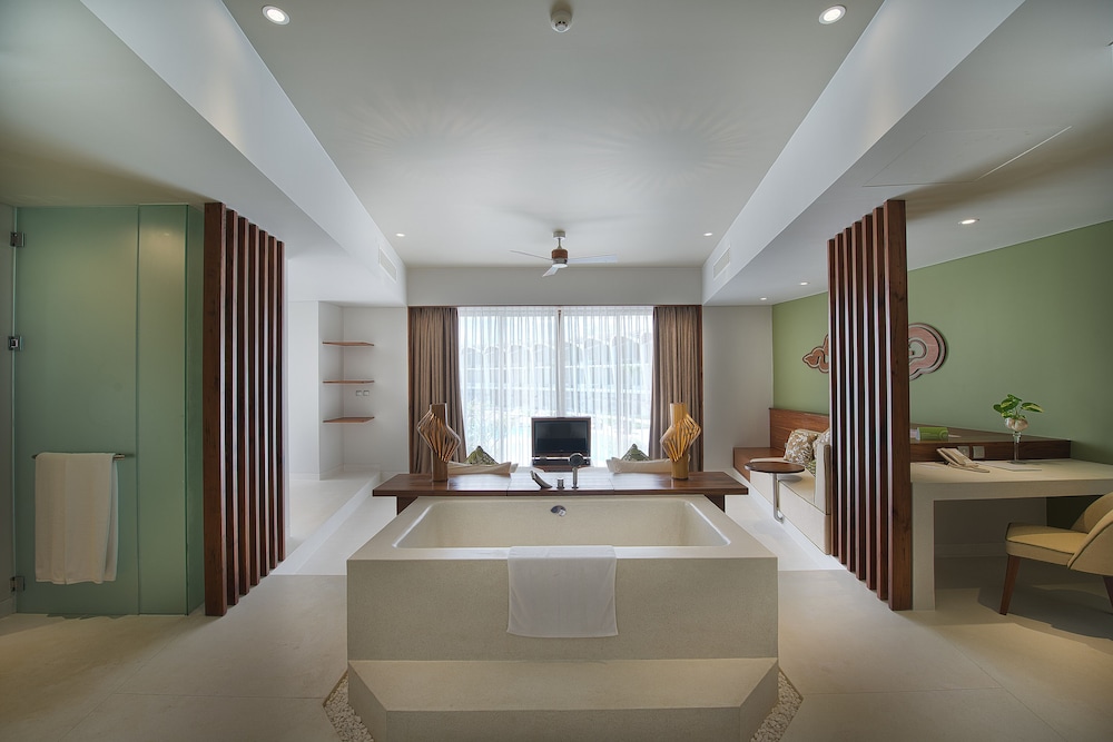 The Shells Resort & Spa Phu Quoc