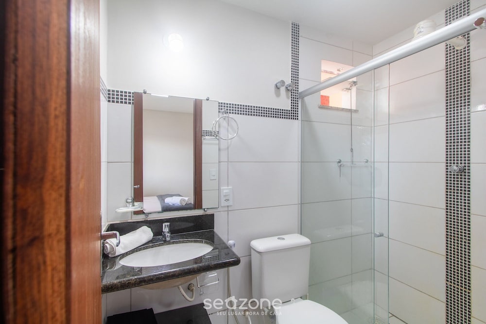 Apt in Condo w/ Pool 850m From the Beach - Srr0007