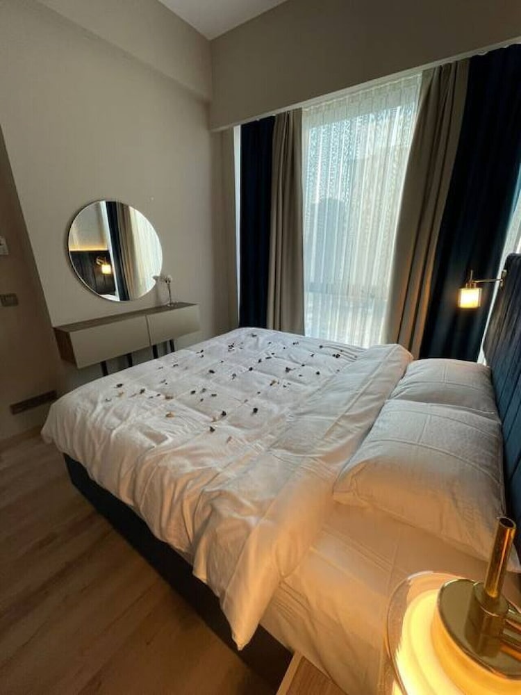 Special 2 1 Suite Apartment Near Mall of Istanbul