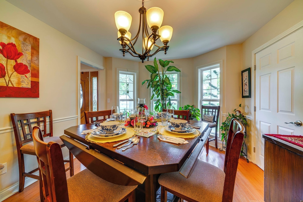 15 Mi to Louisville: Family Home w/ Private Yard!