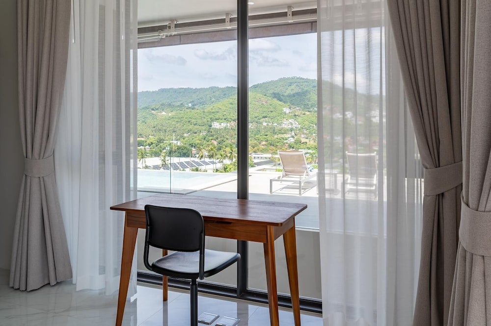 New 3BR Pool Villa in Bophut KBR46