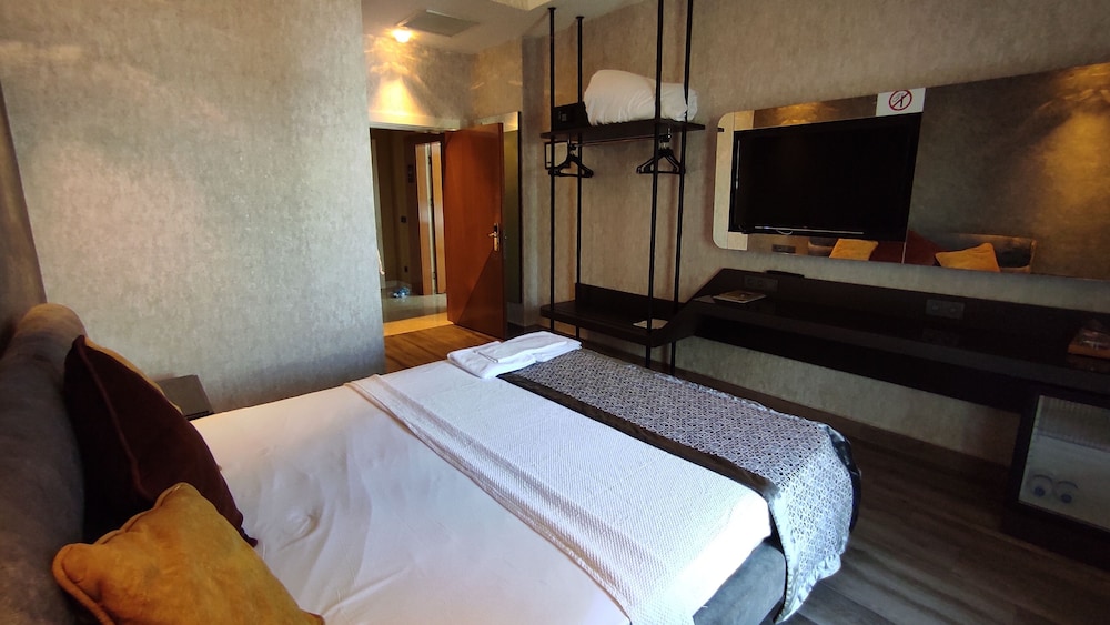 Elite Admiral Premium Residences