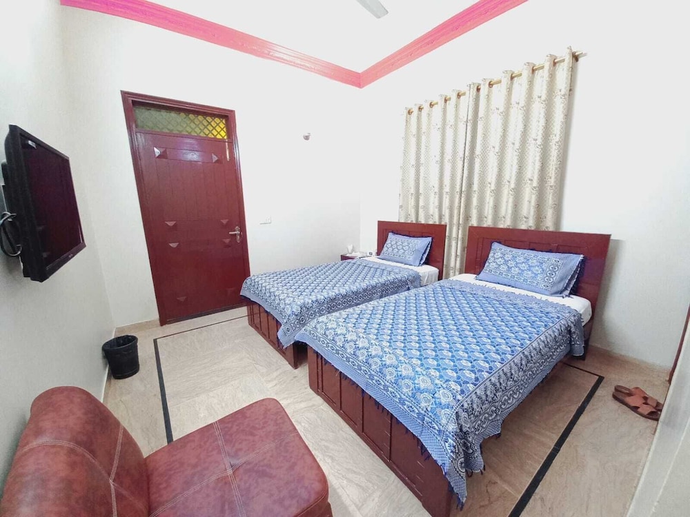 BNB Rose Lodge Family Guest House