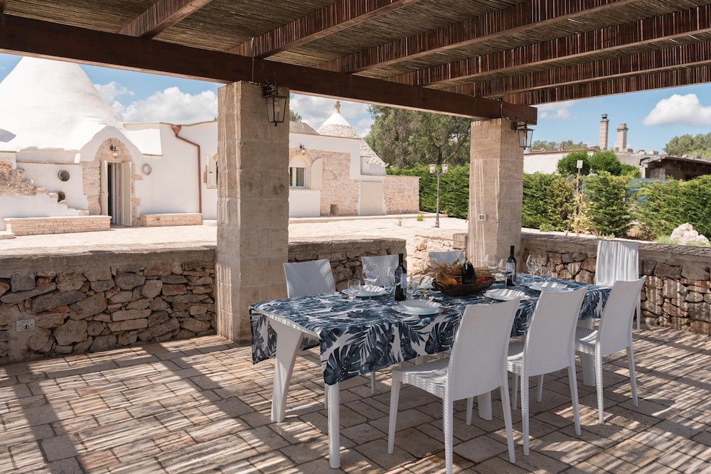 Trulli Aletheia con Piscina Privata