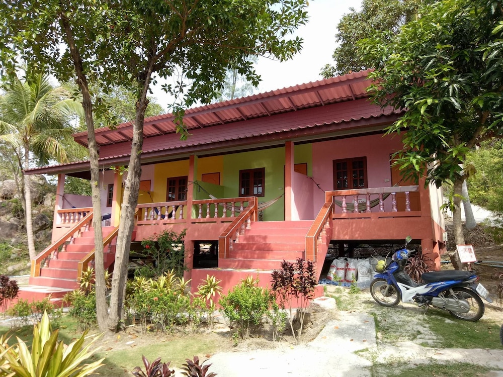 J.B.Hut Bungalows