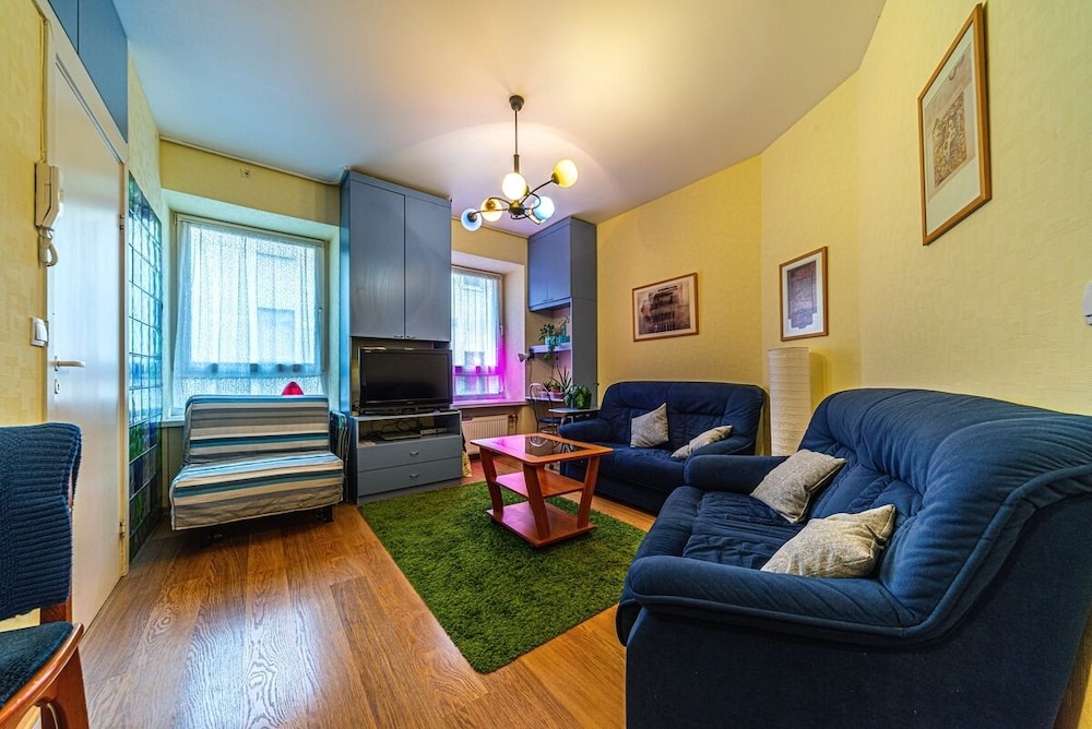 Apartment on Hermitage 3 view 4