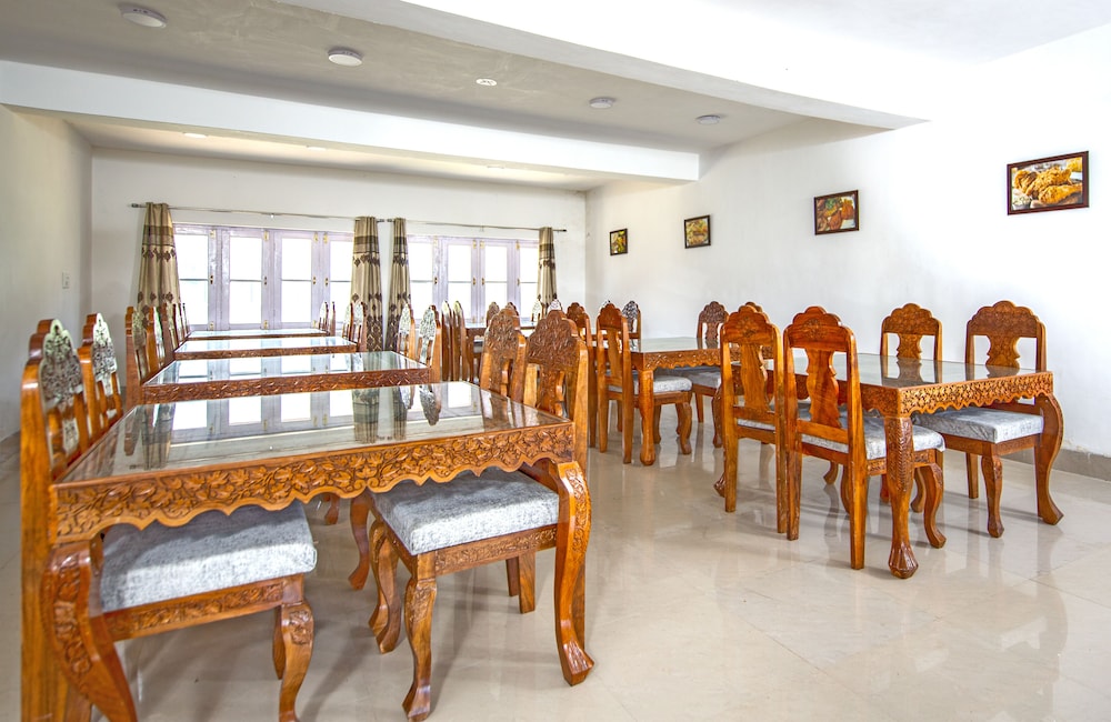 The Mountridge Resort Aharbal view 3