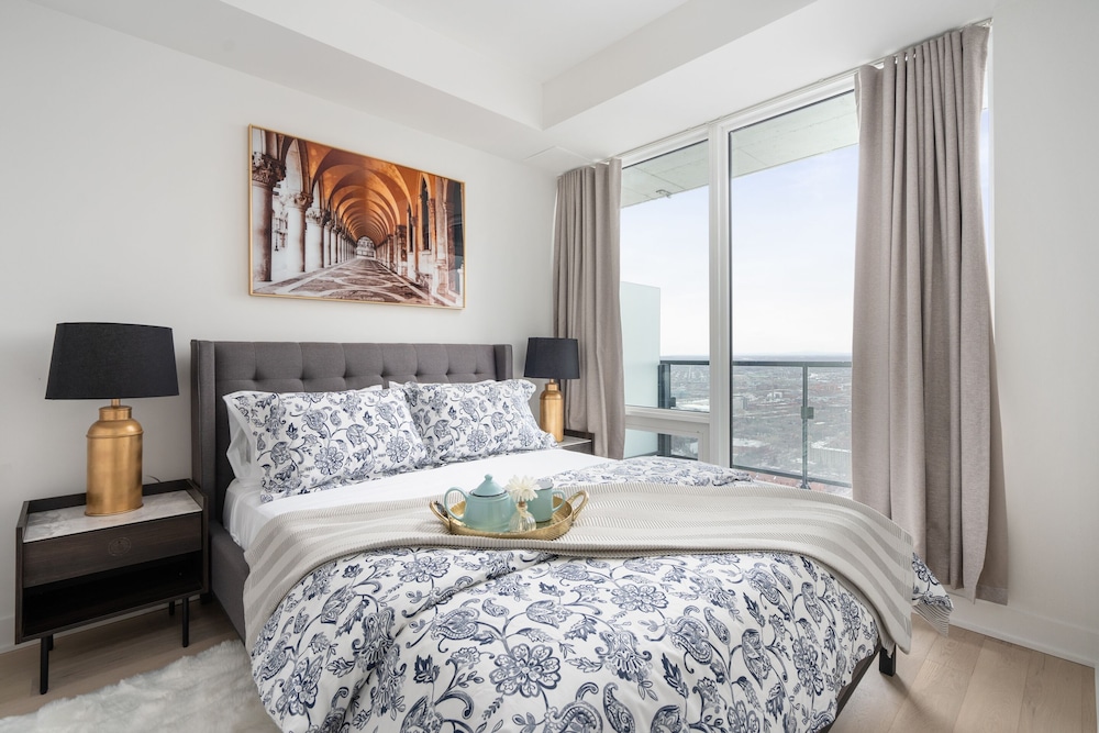 Designer 1BR plus Study Suite - Image 2