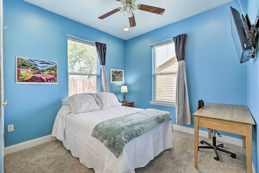 5 Mi to Bourbon Street: Nola Home w/ Fenced Yard!