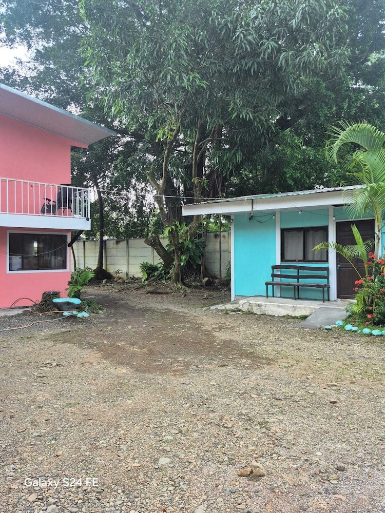 hostel yuriel