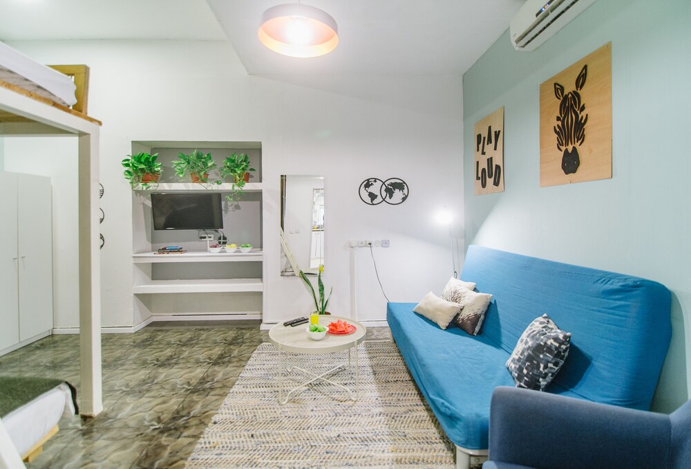 15 Ben Yehuda Studios view 3