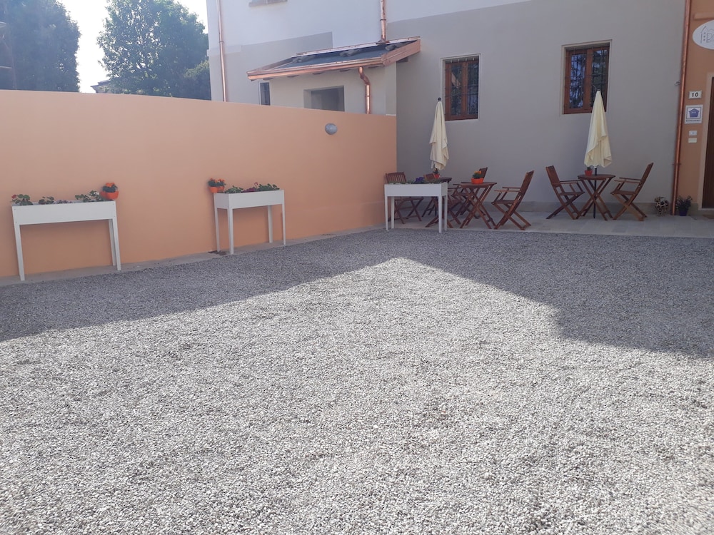 Borgodieci Camere e Colazione