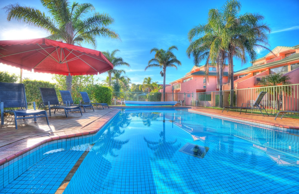 Tuscany Apartments