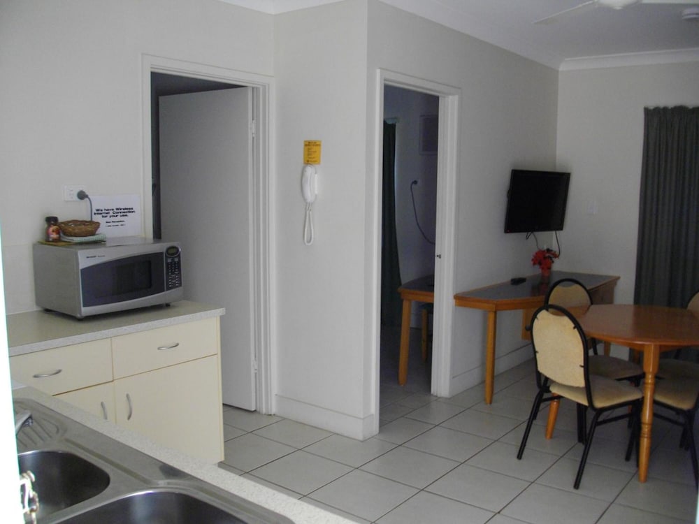 Kurrmine Beach Motel