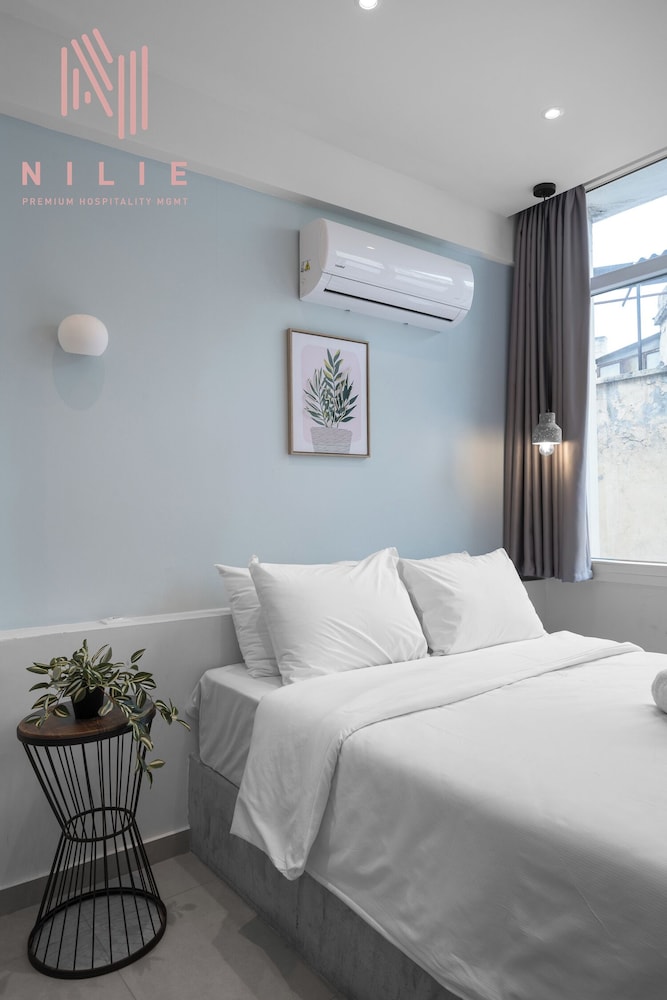 INsite Nilie Hospitality MGMT