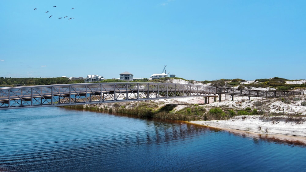 Watersound Beach Retreat Pool & Gulf Views + Free Attraction Tickets!