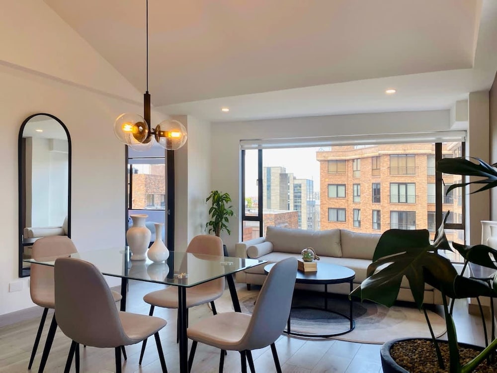 w Trendy 2BR w Spectacular View in Chapinero