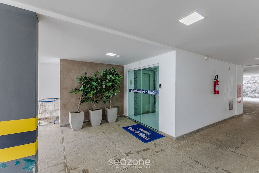 Apt 2 Bedrooms 200 m From the Beach Mao0203