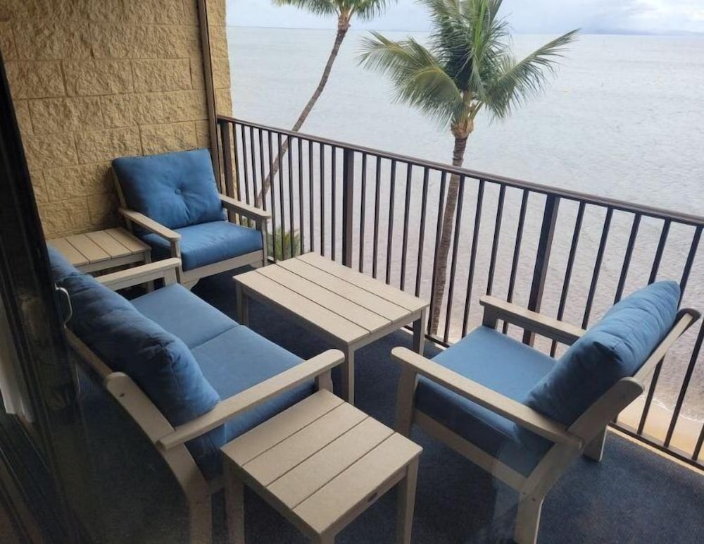Kihei Beach, #509 2 Bedroom Condo by RedAwning view 5