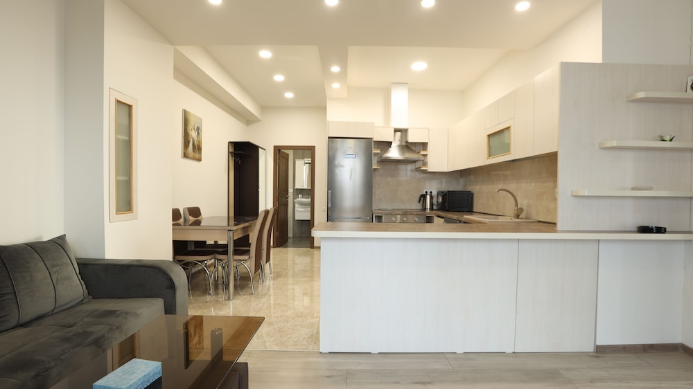 Stay Inn on Koghbatsi Str. 16