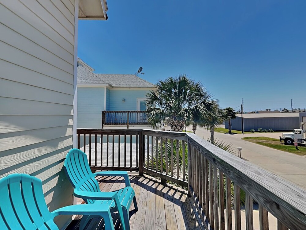 Reel Nauti by Silver Sands Vacation Rentals
