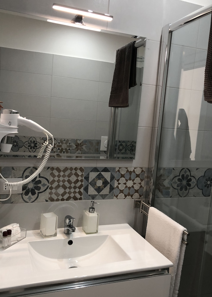 Chiaia Guest House