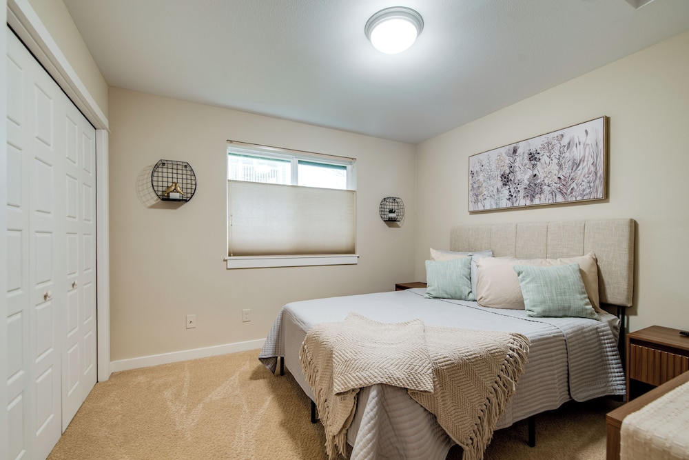 < 2 Blocks to Beach! Pet-friendly Home in Moclips