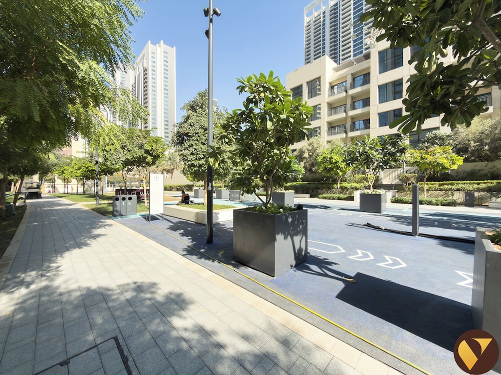 17 Icon Bay Creek Harbour near Downtown