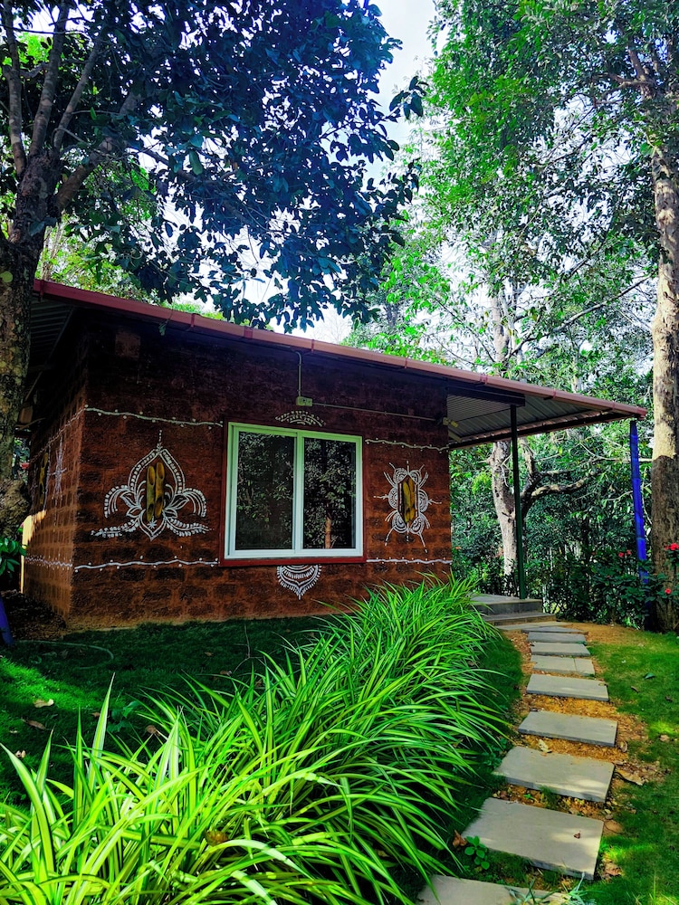 IBBANI JUNGLE RESORT