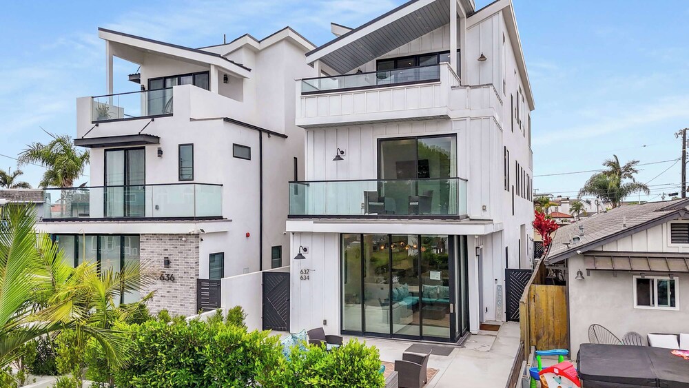 @ Marbella Lane - Luxi 4BR Haven w/ Skyscape Views