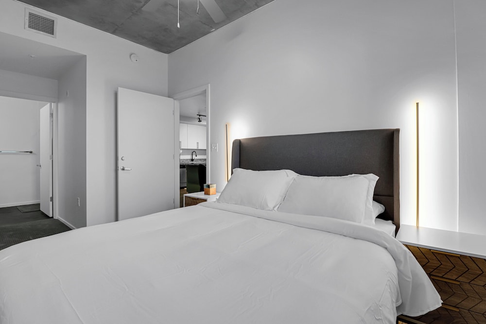 Phoenix Urban Luxury Escape