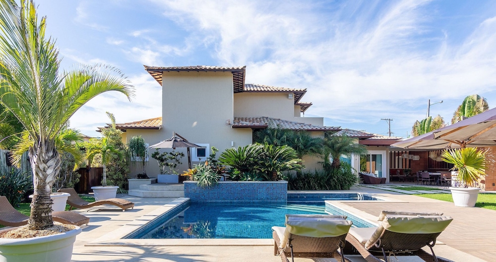 Bz45 Rua das Pedras Casa com Piscina