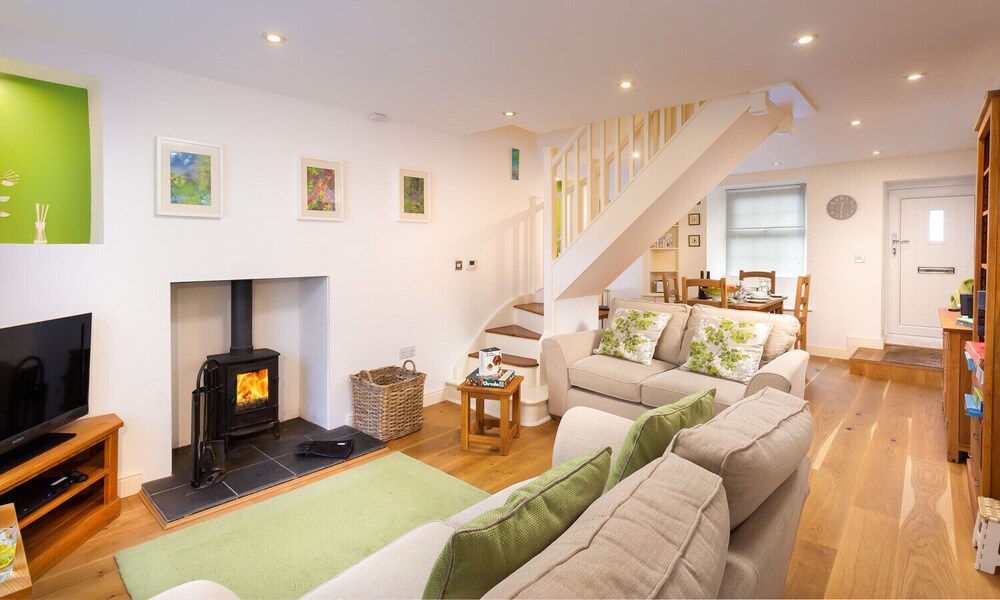 End Cottage
