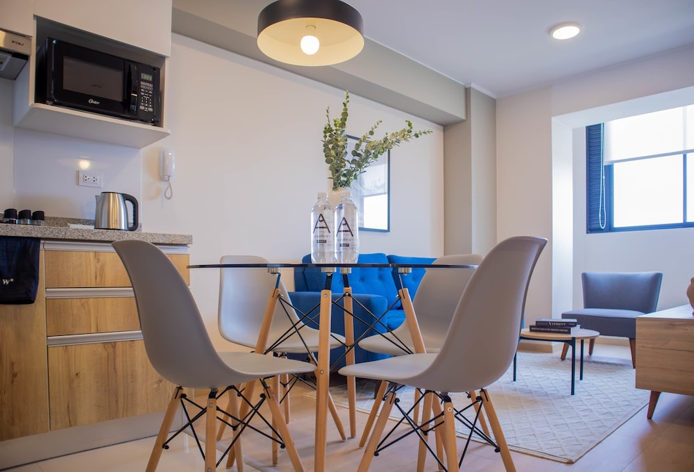 w Alluring 2BR w Balcony in Barranco