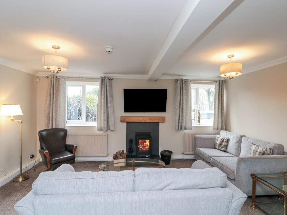 Highcliffe Cottage
