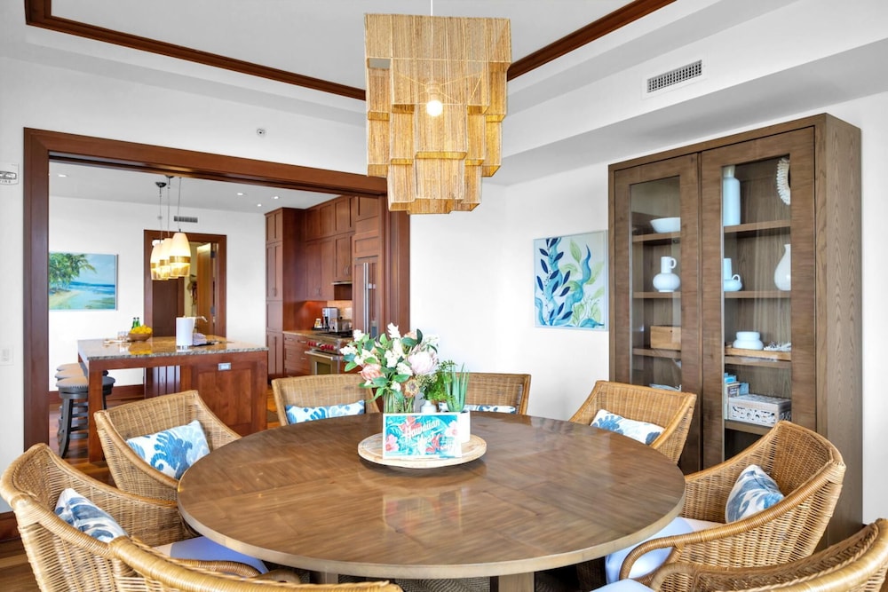 NEW KBM Resorts Free CAR Hale Nalu At Montage Kapalua Bay, Sleeps 10! Oceanfront 3-bedroom Condo With Daily Housekeeping, Spa! Mon-6302