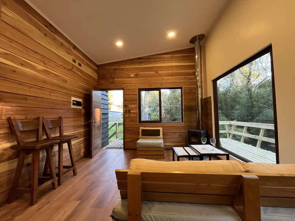 Caba a Alerce BBQ Home Office Wood Hot Tub