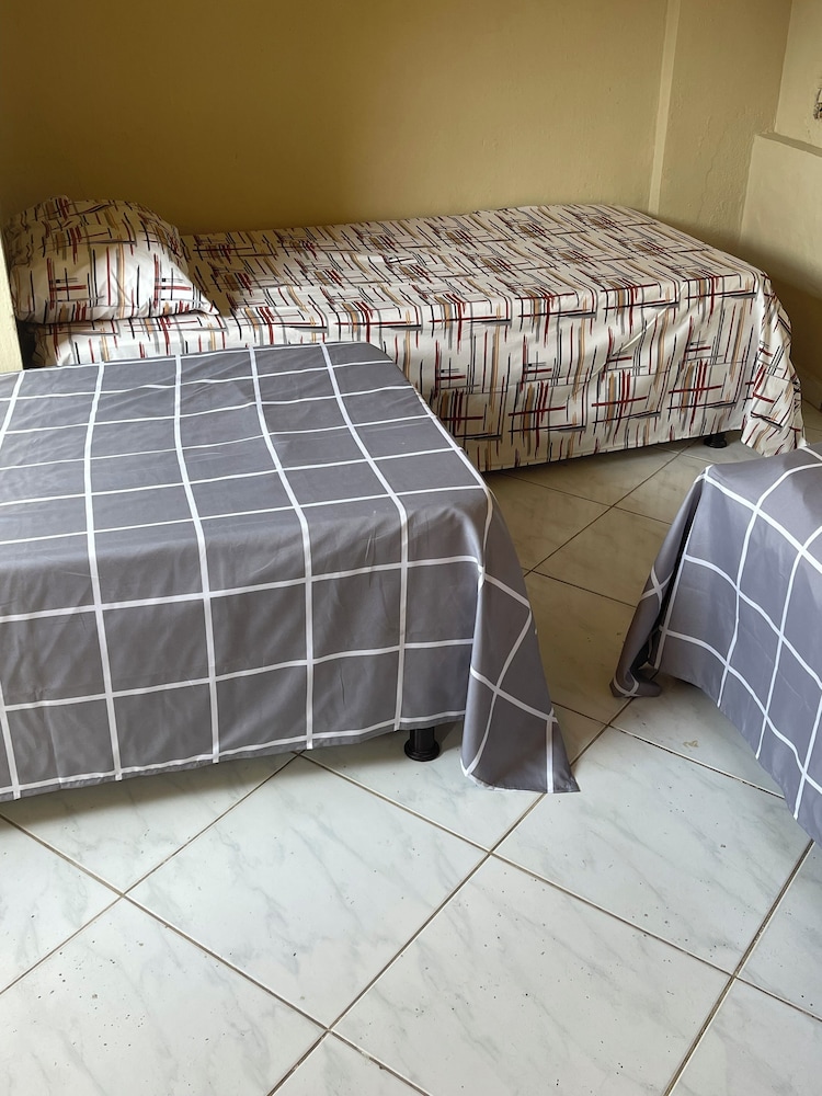 Hostel Casa Amarela