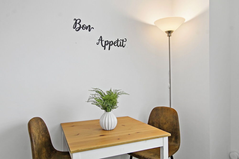 Chic Studio - Del Prado 418