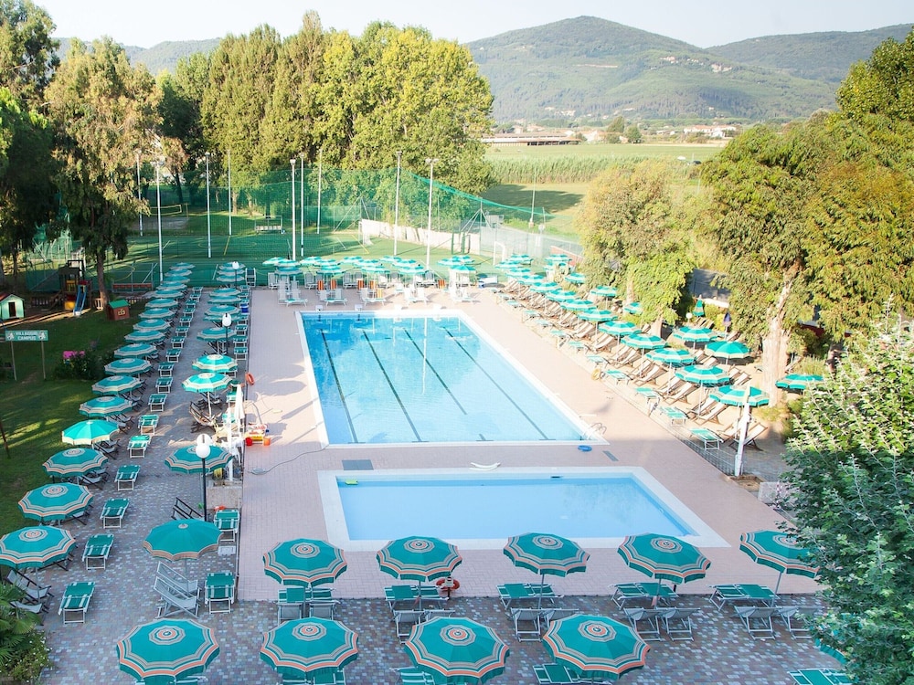 Apartment in Residenza Alberghiera Italia, Luni