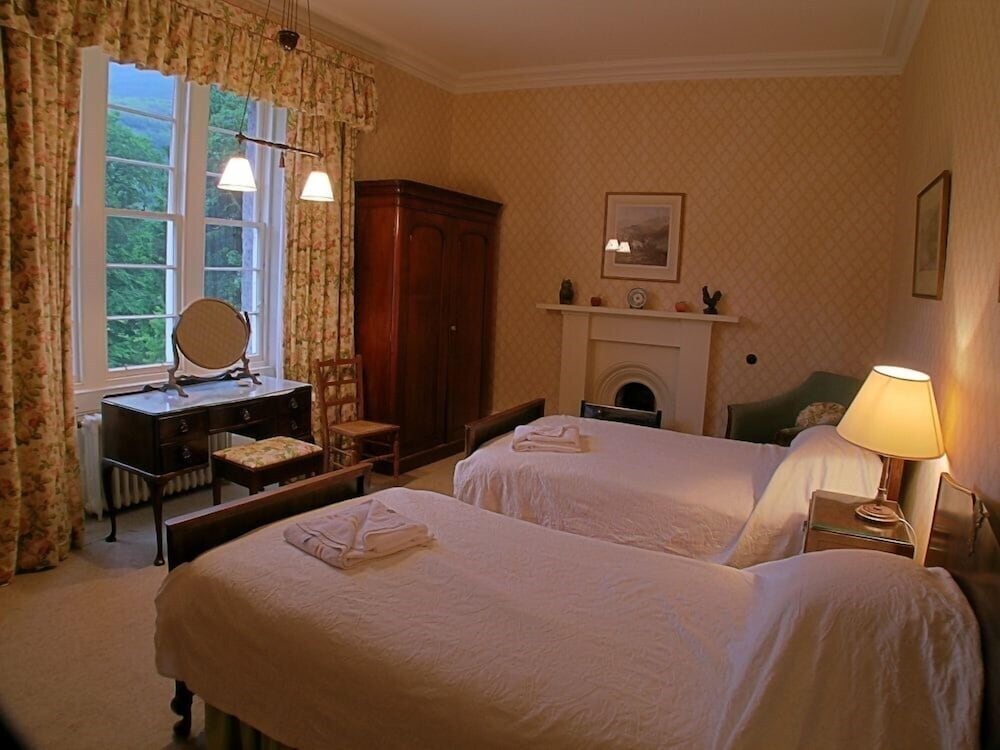 Chesthill House & Estate