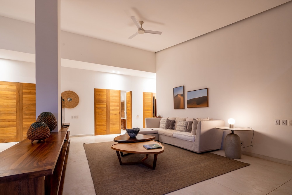 Careyes 114 Oceanfront Luxury With a Spacious Te