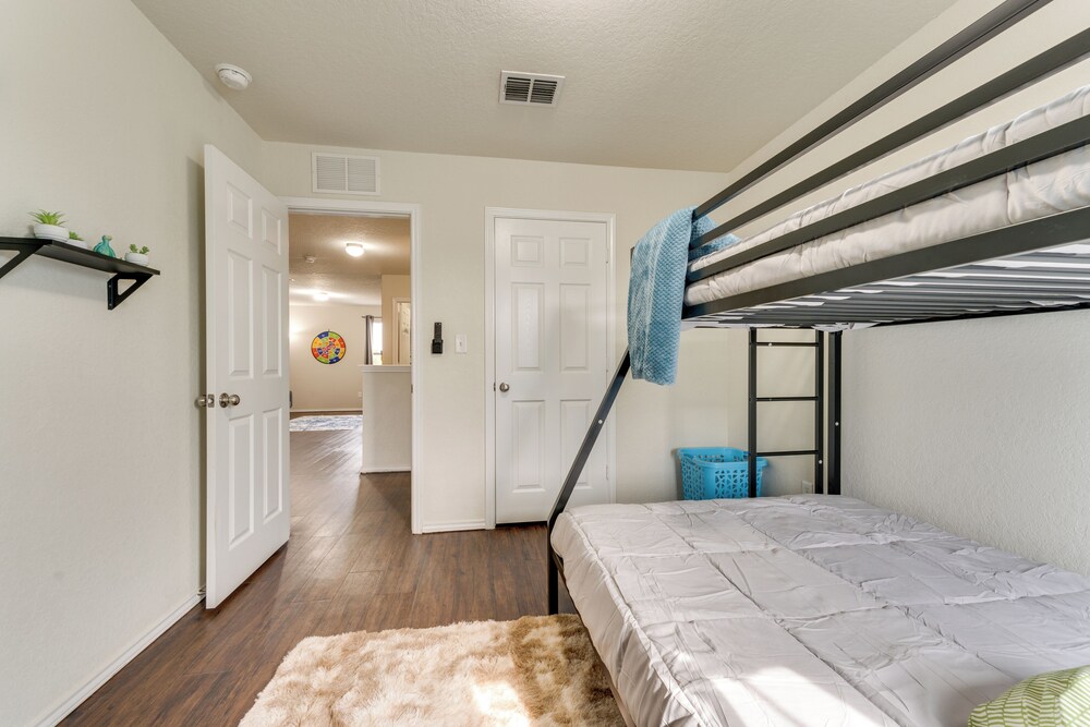 Near Hiking Trails: Home w/ Deck in San Antonio!