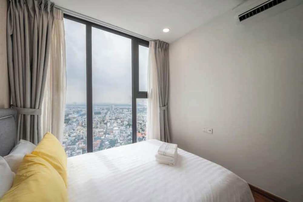 Eco Green Saigon - Free Gym & Pool
