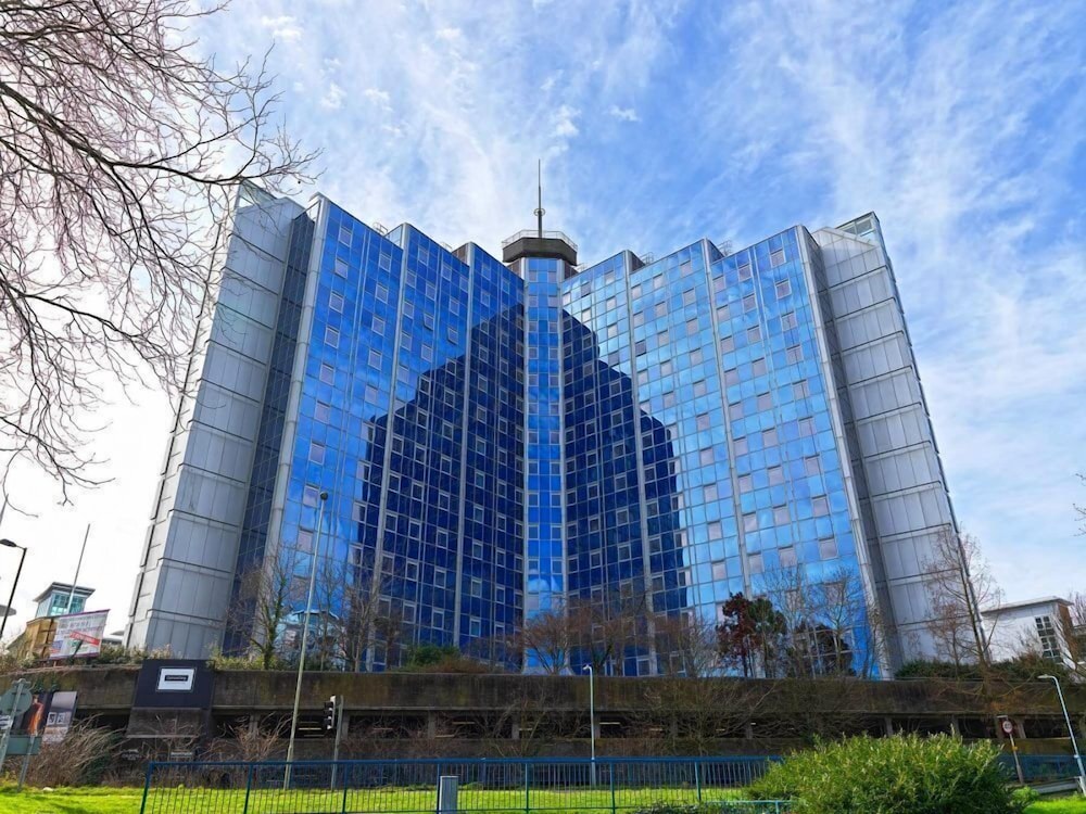 Basingstoke Vacations - Churchill Place Basingstoke - Property Image 12